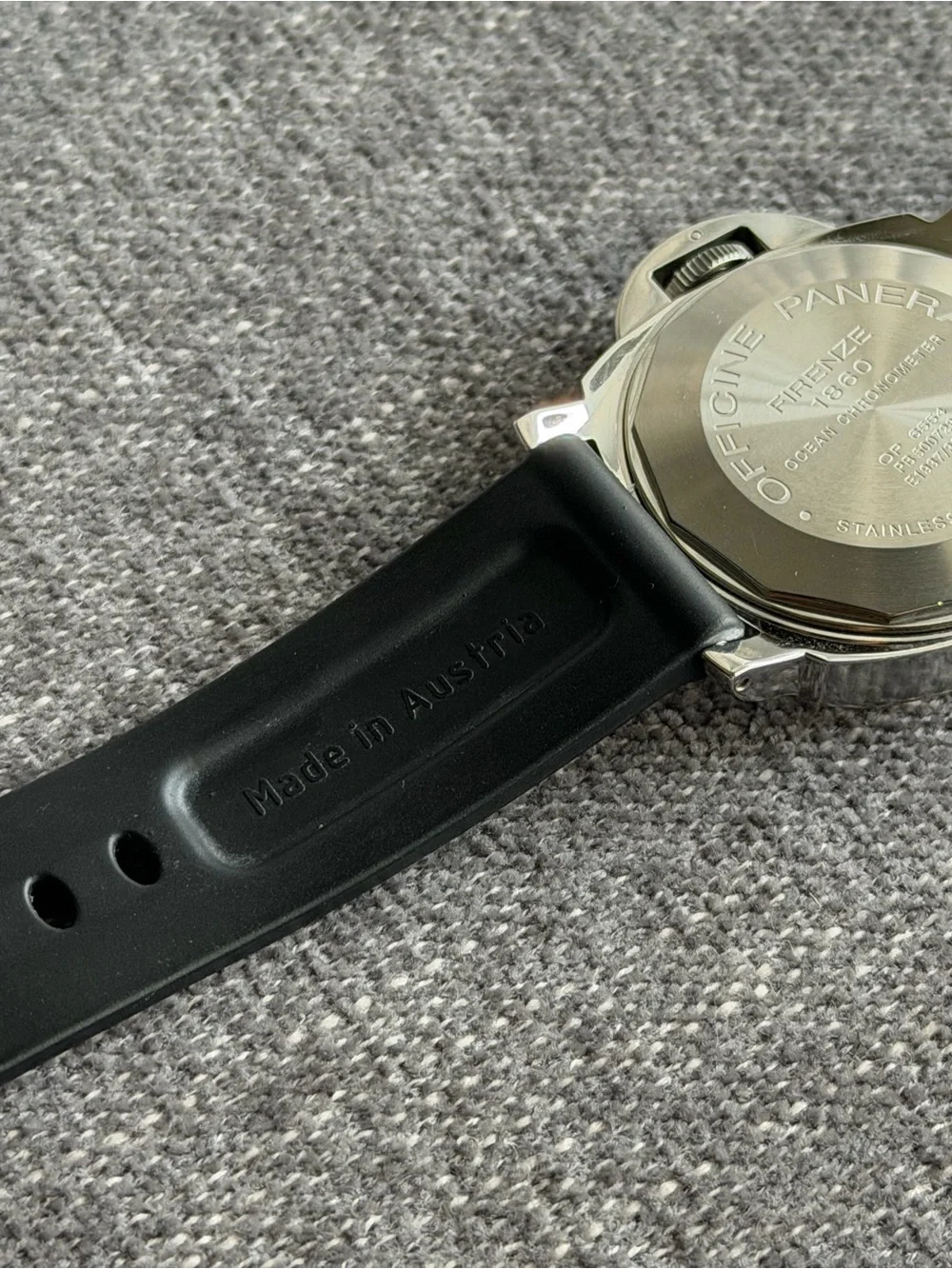 PANERAI Luminor GMT Black Dial Automatic Watch 44mm PAM00088 with Box and Papers